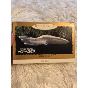 Star Trek U.S.S. Voyager ornament